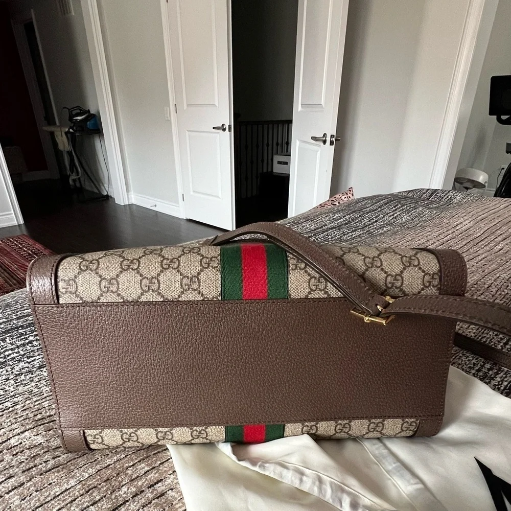 Authentic Gucci Supreme Monogram Web Medium Ophidia Tote - Picture 6 of 16